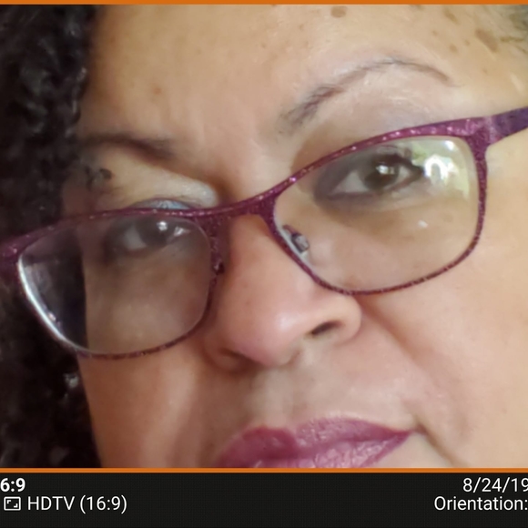 Meet your Posher, Debi - Picture 1 of 1